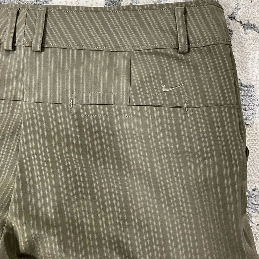 NIKE Golf Shorts  - Picture 3 of 5